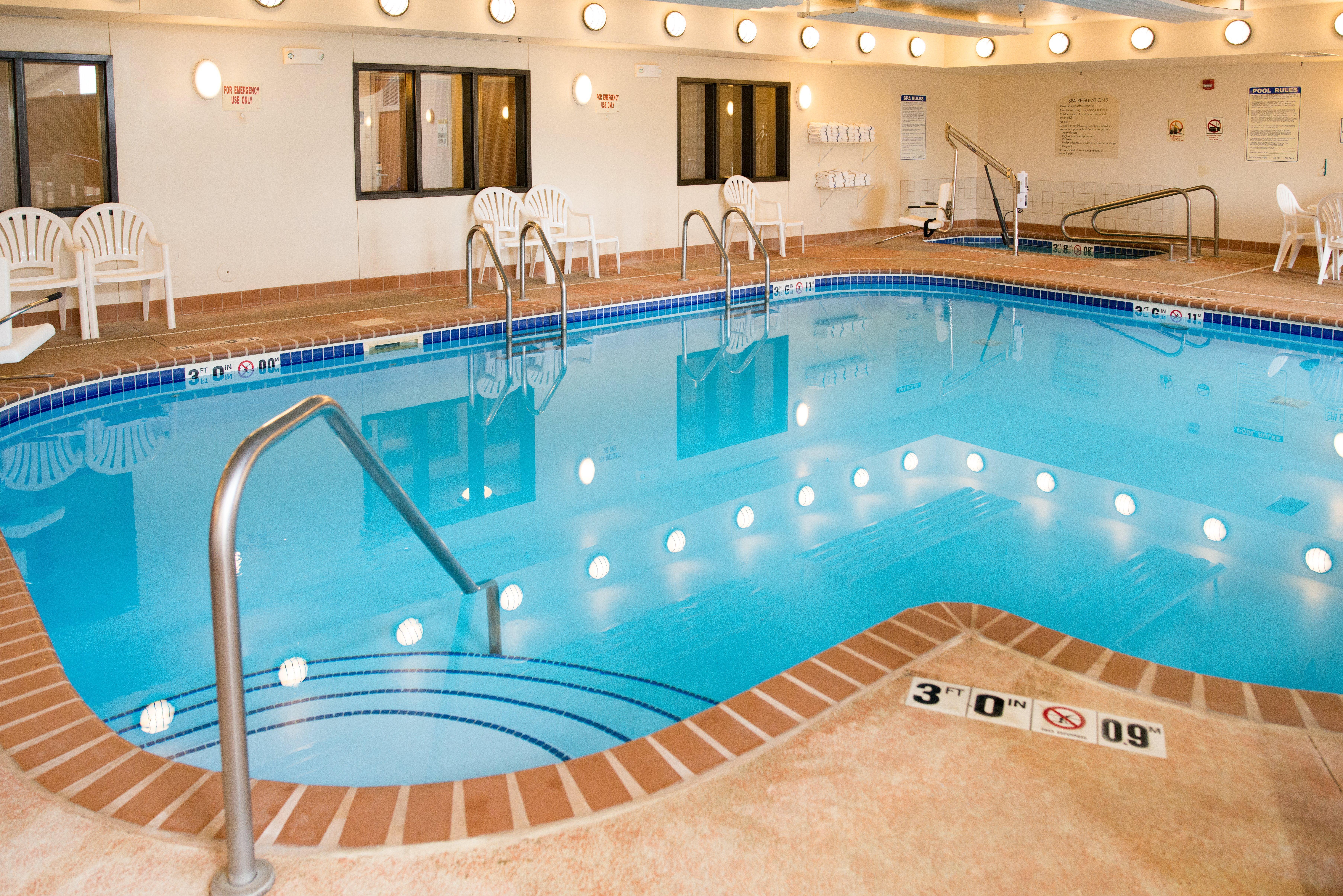 Holiday Inn Express Hotel & Suites Chanhassen By Ihg Εξωτερικό φωτογραφία