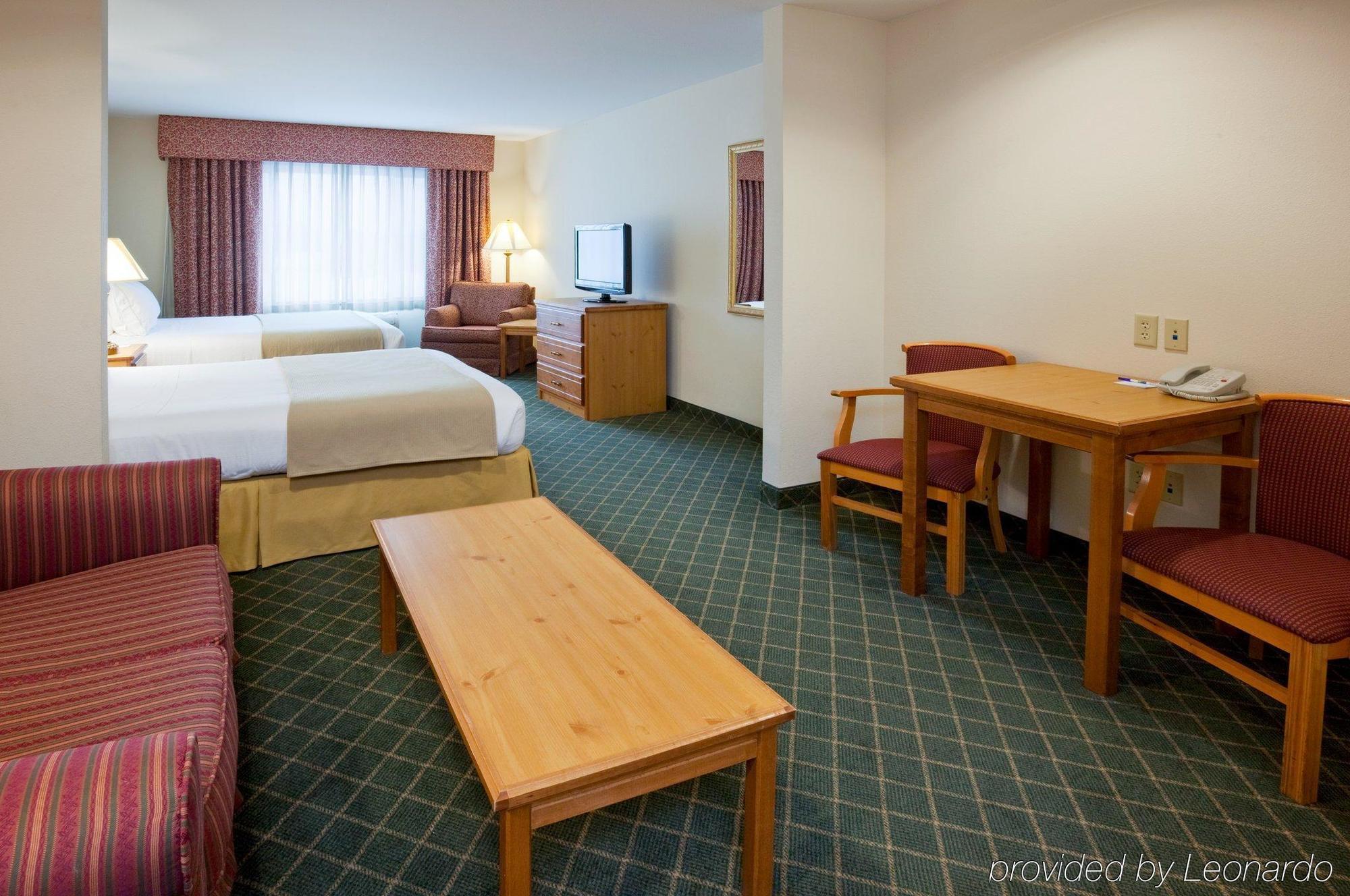 Holiday Inn Express Hotel & Suites Chanhassen By Ihg Δωμάτιο φωτογραφία